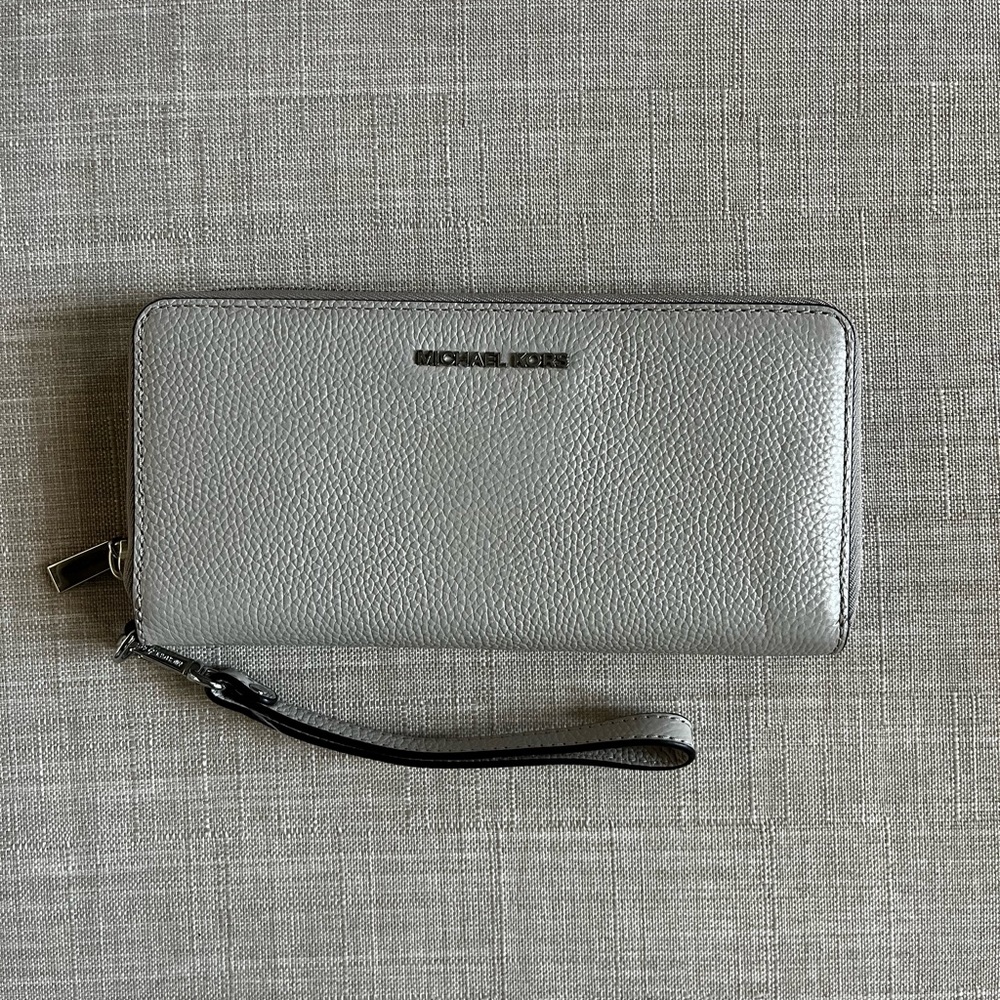 Michael Kors wallet wristlet